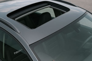 Volkswagen Tiguan Sunroof Perdesi Montajı - Vizyon Otomotiv